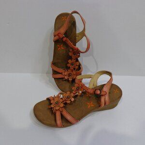 BARETRAPS Womens Memory Foam Pink Flower Strappy Low Wedge Hammond Sandal Size 6
